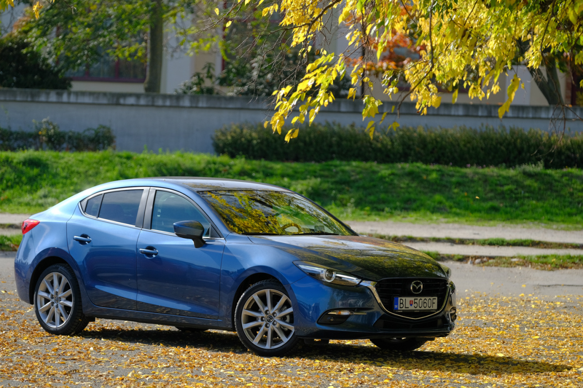 Mazda 3 sedan