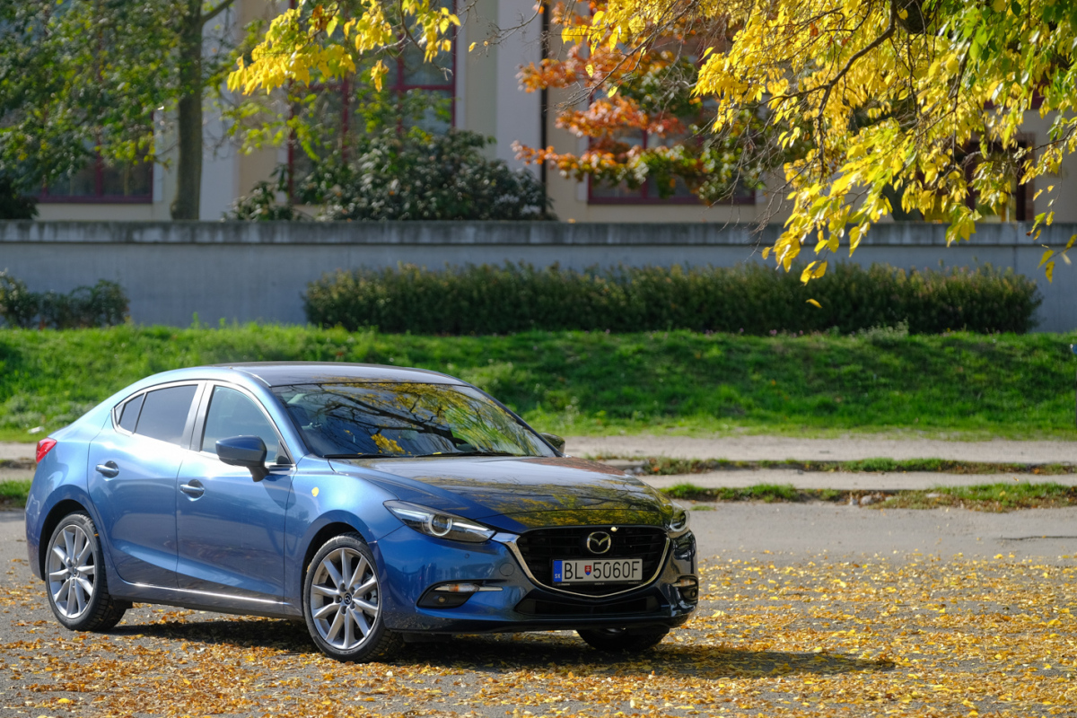 Mazda 3 sedan