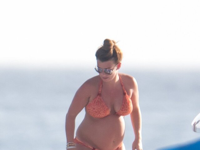 Tehotná Coleen Rooney na zábere z jachty na Barbadose. 