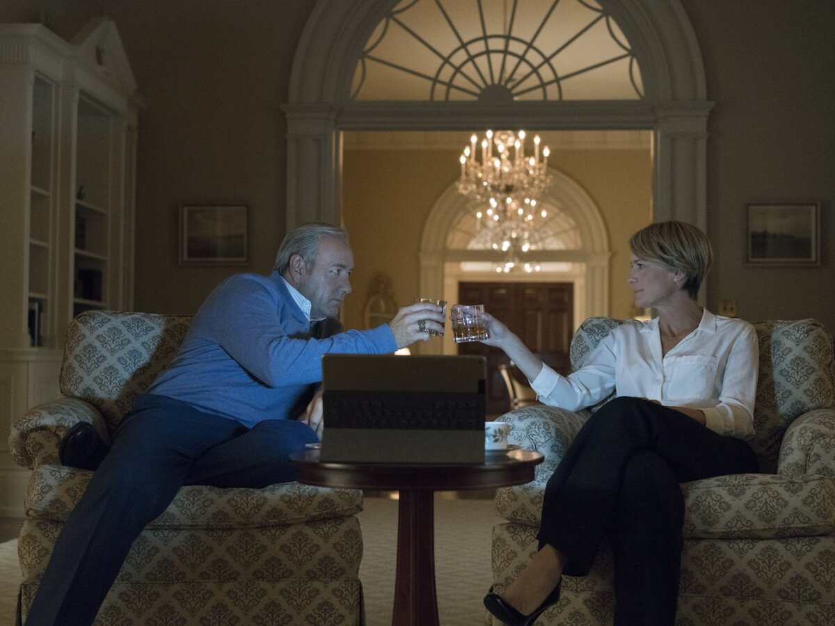 house of cards, dom z kariet,