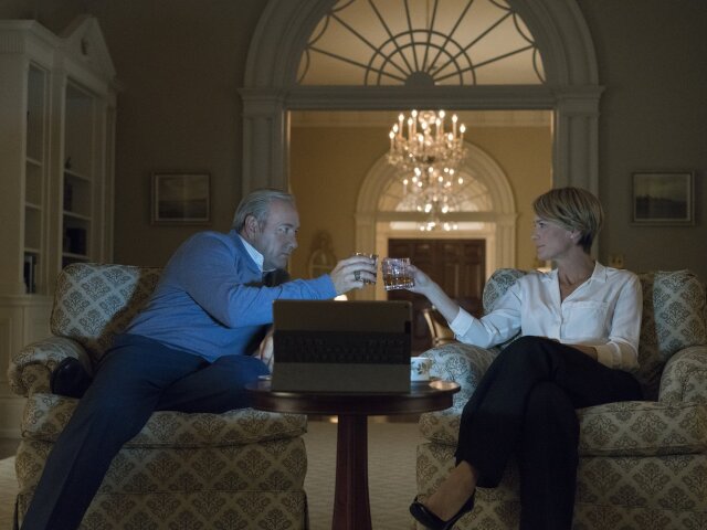 house of cards, dom z kariet,