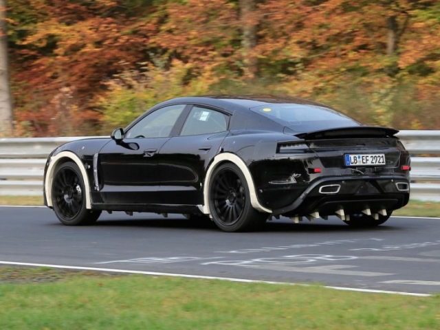 Porsche Mission E -  Nurburgring 2017