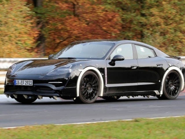 Porsche Mission E -  Nurburgring 2017