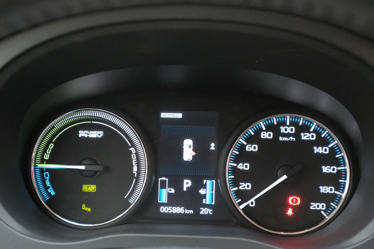 Mitsubishi Outlander PHEV