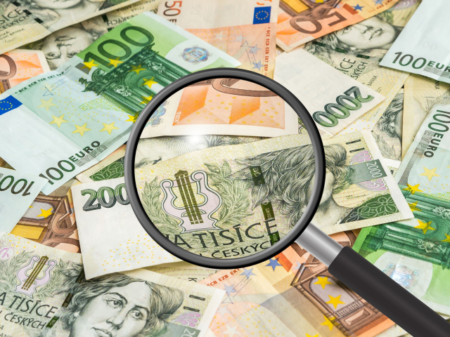 peniaze, mena, lupa, euro, česká koruna