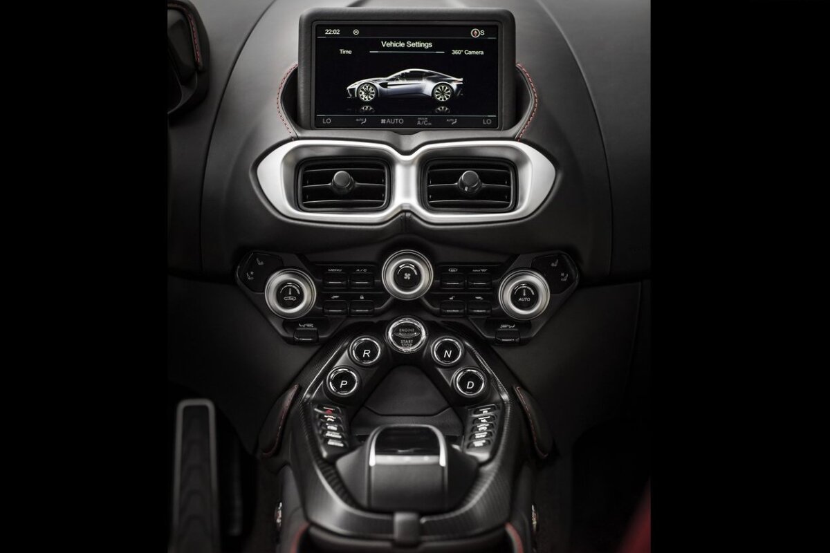 Aston Martin Vantage - 2018