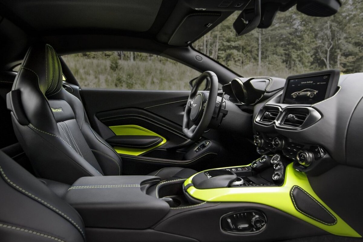 Aston Martin Vantage - 2018