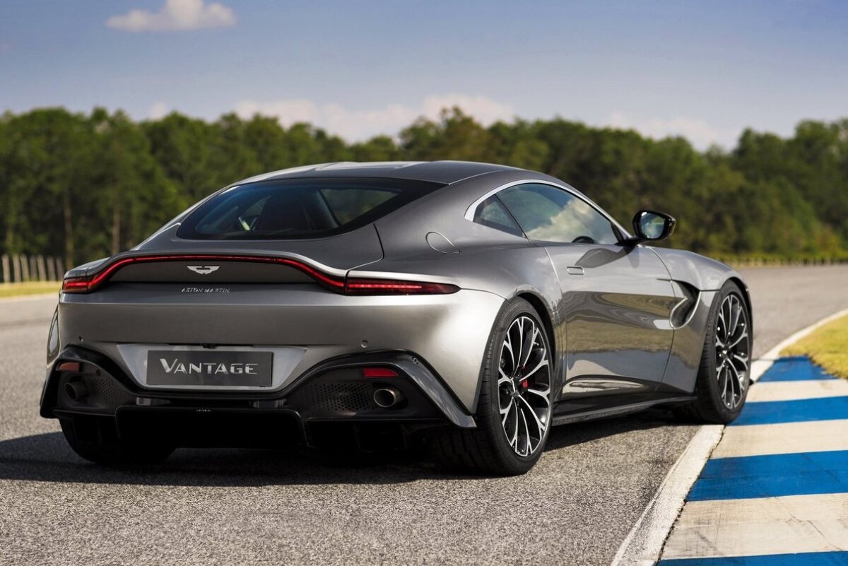 Aston Martin Vantage - 2018