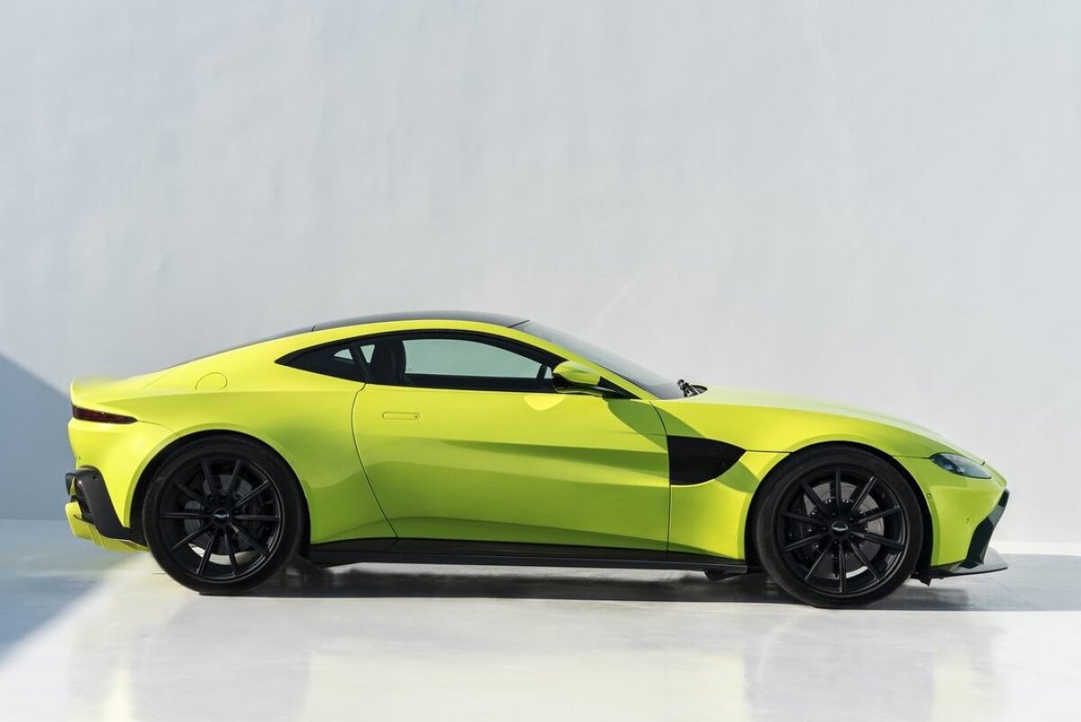 Aston Martin Vantage - 2018