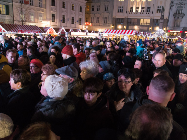 BRATISLAVA: Otvorenie Vianočných trhov 2017