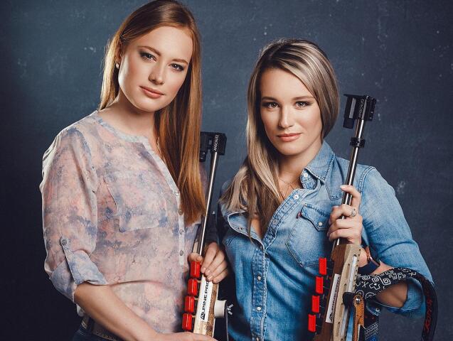 Paulína Fialková, Ivona Fialková