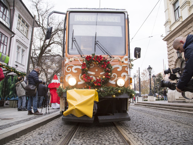 BRATISLAVA: Vianočná električka