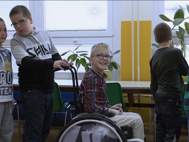 deti, tbiliska, zakladna skola