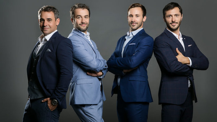 Nový denný seriál Oteckovia zrejme odštartuje v januári. Zľava: Filip Tůma, Vladimír Kobielsky, Marek Fašiang, Braňo Deák.