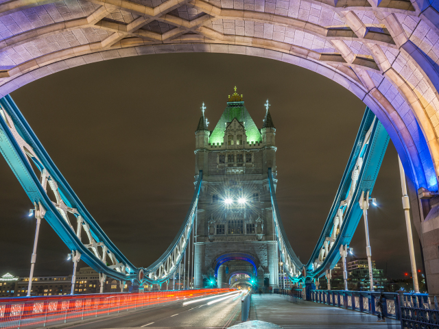 Londýn, Tower Bridge