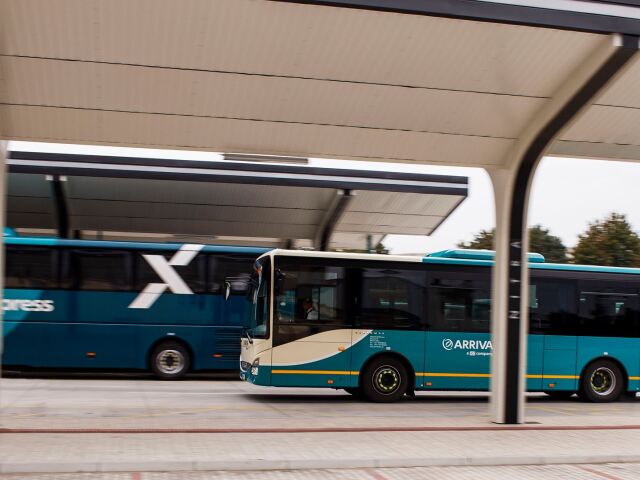 arriva, nitra, autobus