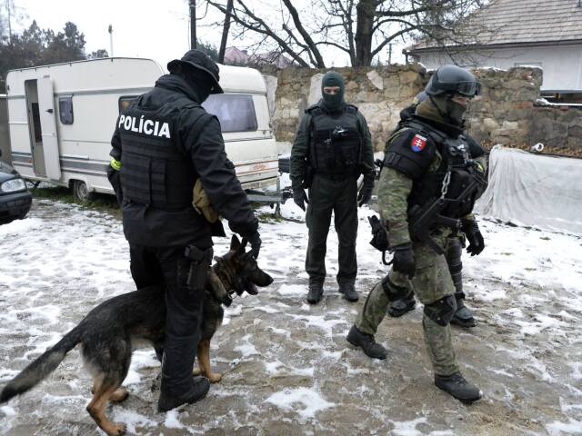 polícia, zásah