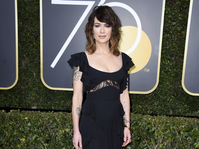 Herečka Lena Headey v kreácii od Elieho Saaba. 