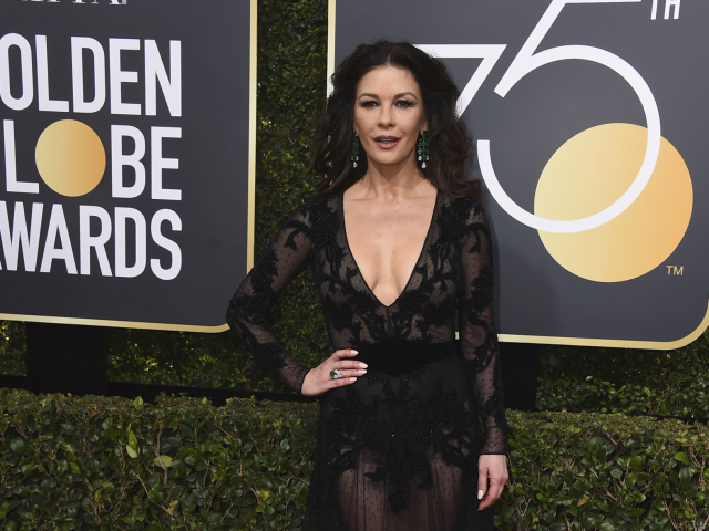 Waleská rodáčka Catherine Zeta Jones v róbe Zuhair Murad.