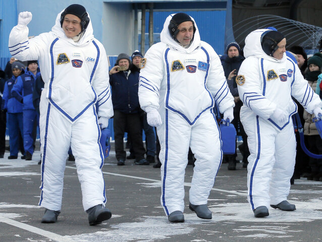 astronaut, ISS, Norišige Kanai, Anton Shkaplerov, Scott Tingle, NASA