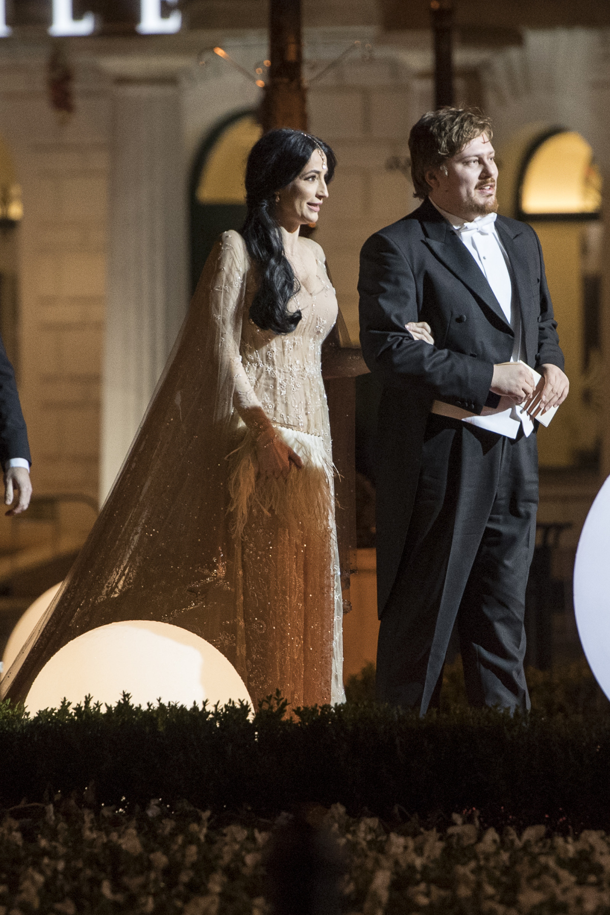 Lucia Hablovičová a módny návrhár Boris Hanečka prichádzajú na 18. ročník dobročinného Plesu v opere.