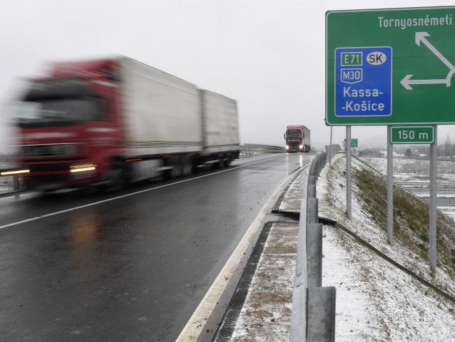Diaľnica, Maďarsko, M30
