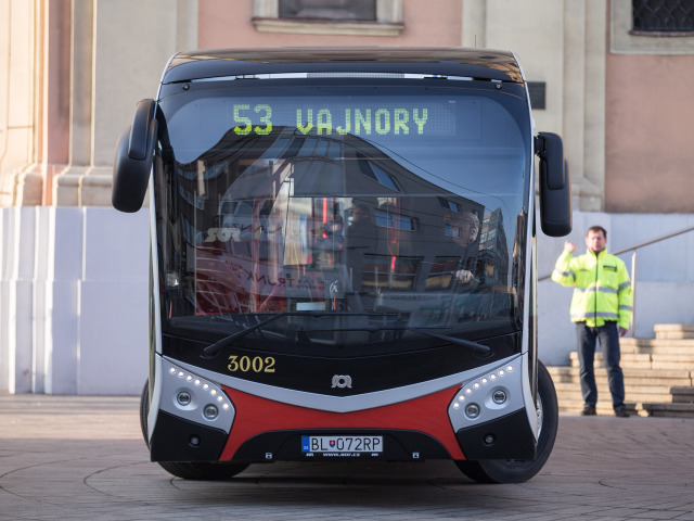 Prvé elektrobusy DPB
