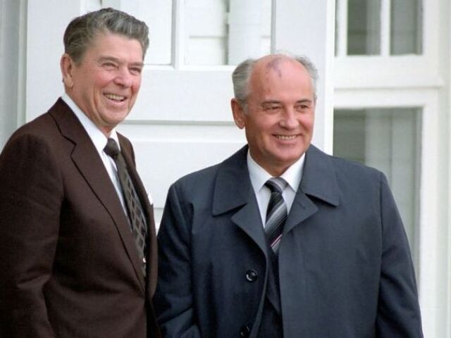 Ronald Reagan, Michail Gorbačov