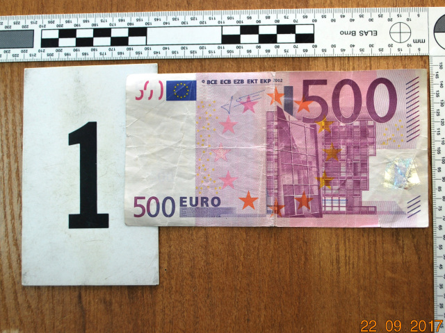 Falzifikát bankovka 500 eur