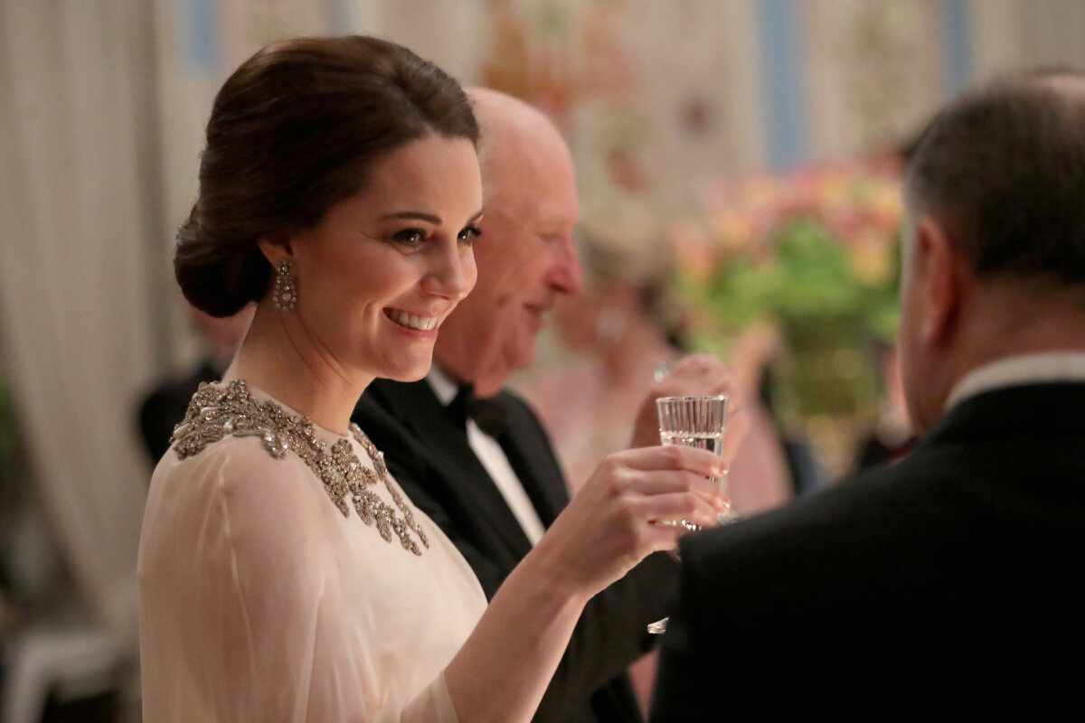 Vojvodkyňa Catherine z Cambridge na slávnostnej večeri v nórskom Oslo. 