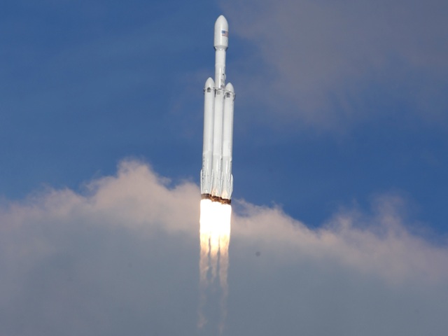 Falcon Heavy raketa