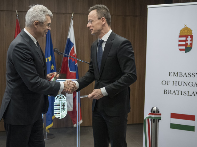 Péter Szijjártó  Ivan Korčok