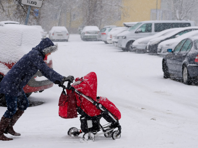 počasie pocasie sneh snezenie kalamita bratislava doprava