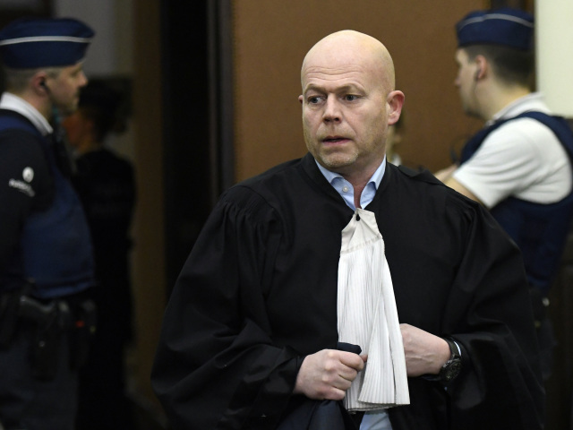 Belgicko Francúzsko terorizmus súd Abdeslam prestrelka proces
