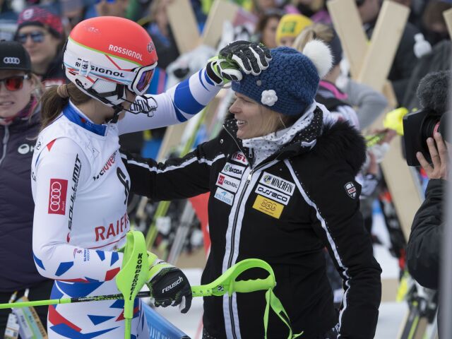 Petra Vlhová, Veronika Velez-Zuzulová