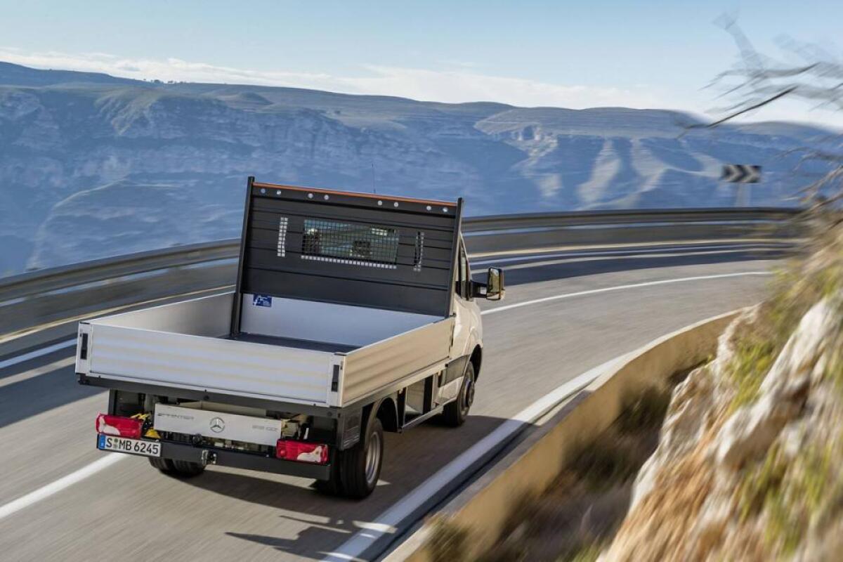mercedes-benz-sprinter-10