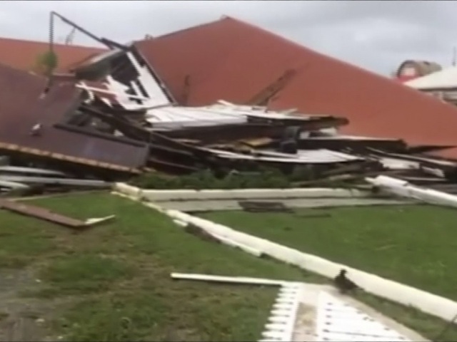 Cyklón gita parlament Tonga
