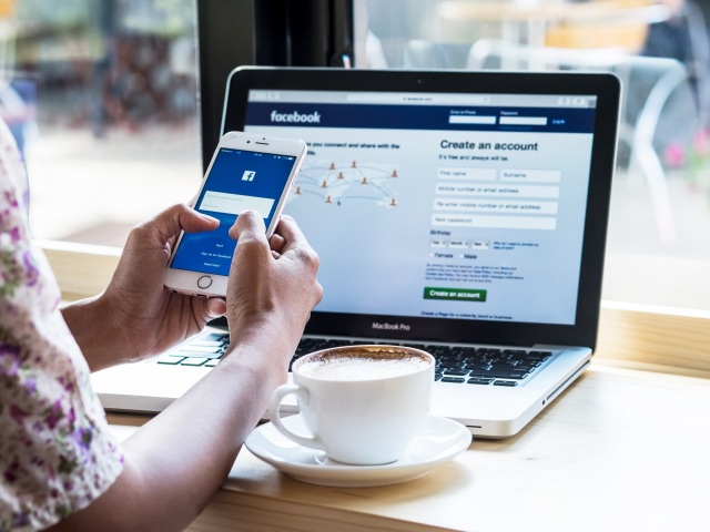 internet, facebook, ochrana osobných údajov,