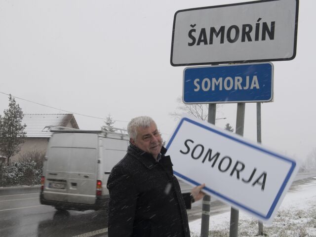 Šamorín Doprava Tabuľa Dvojjazyčná Menšiny ersek