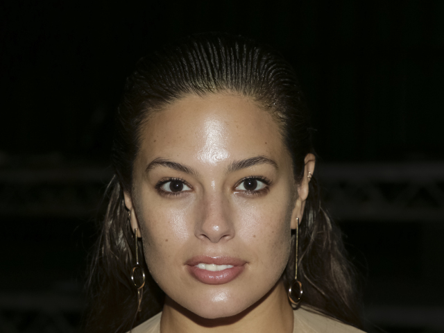 Topmodelka Ashley Graham je tiež fanúšičkou nahého líčenia. 