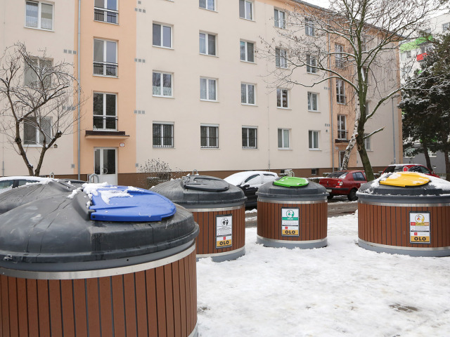 BRATISLAVA: polopodzemné kontajnery, ružinov