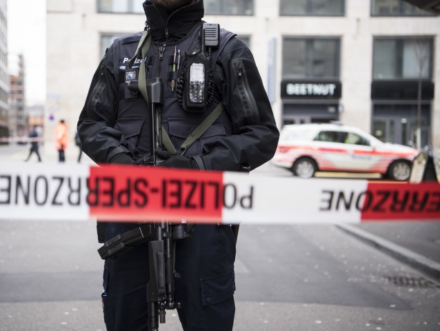 Švajčiarsko, Zürich, streľba, policajt