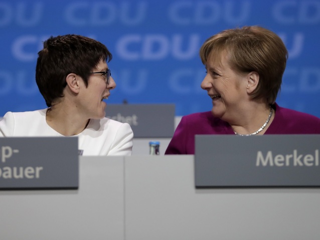 Nemecko, Merkelová, Annegret Krampová-Karrenbauerová