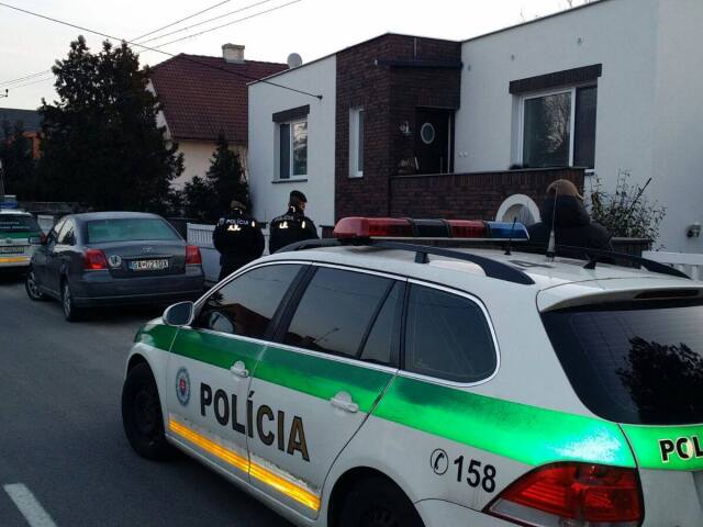 polícia, rostas