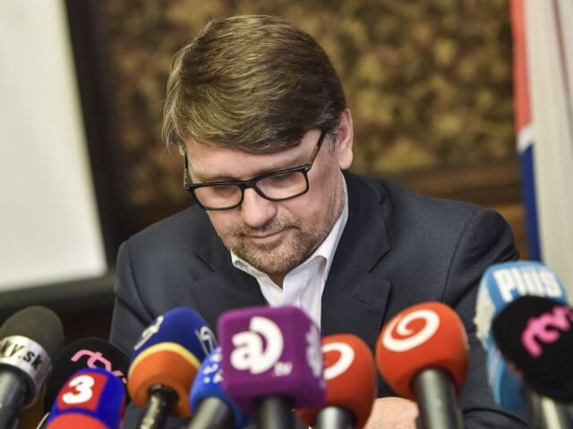 SR Bratislava Maďarič Minister Odstúpenie