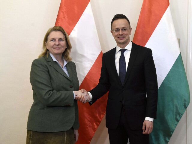 Péter Szijjártó, karin kneissl