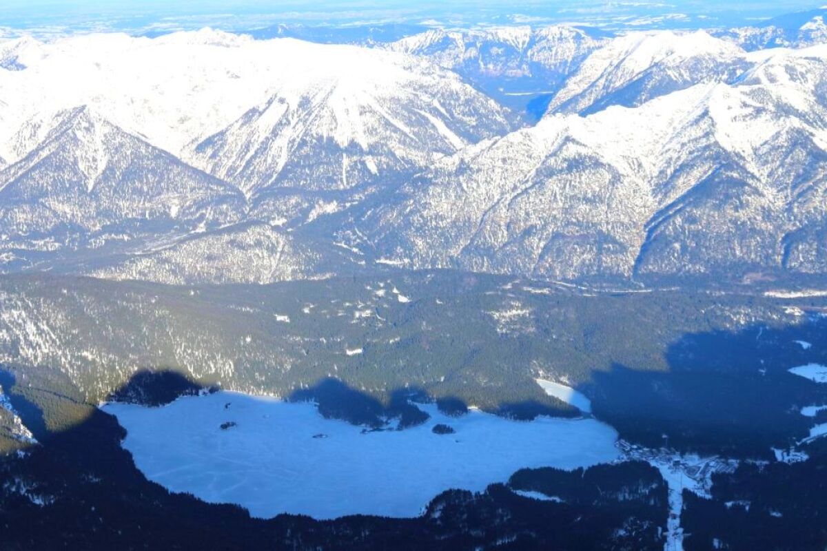 Alpy, Zugspitze, pleso, hory, zima, sneh