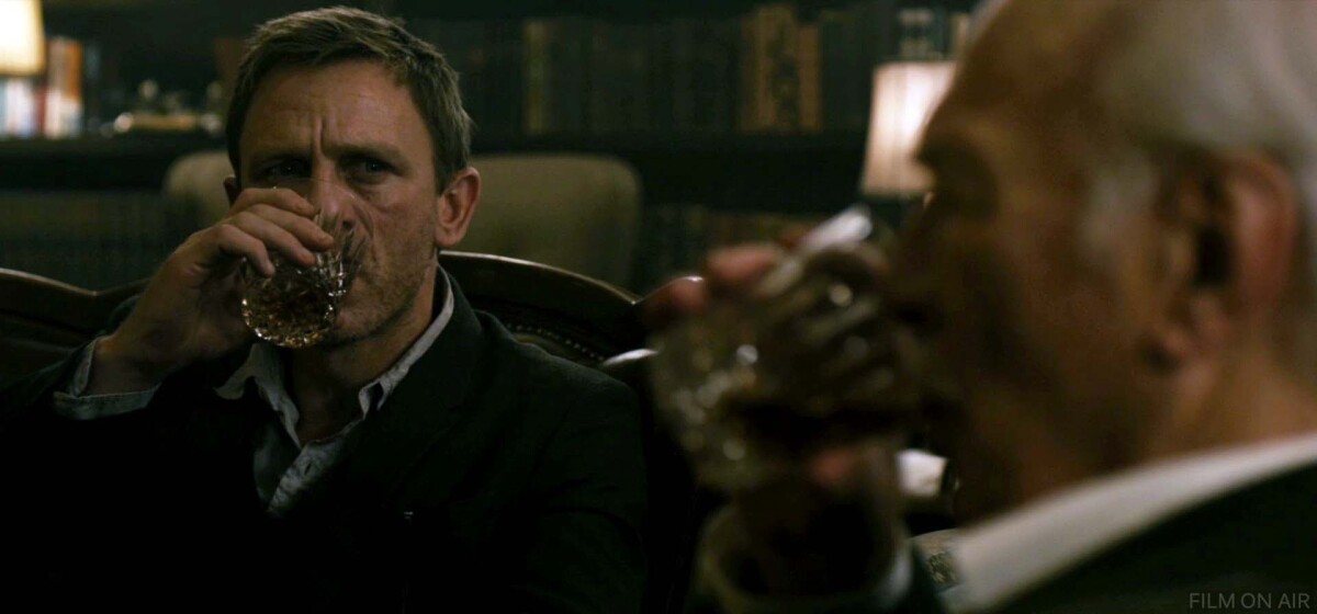 Daniel Craig
