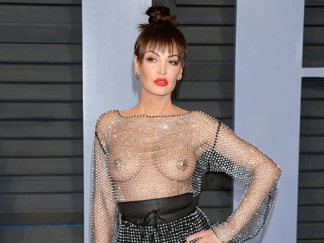 Speváčka Bleona Qereti na párty magazínu Vanity Fair v Los Angeles. 