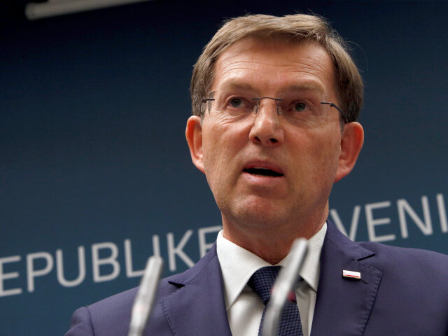 Miro Cerar, Slovinsko